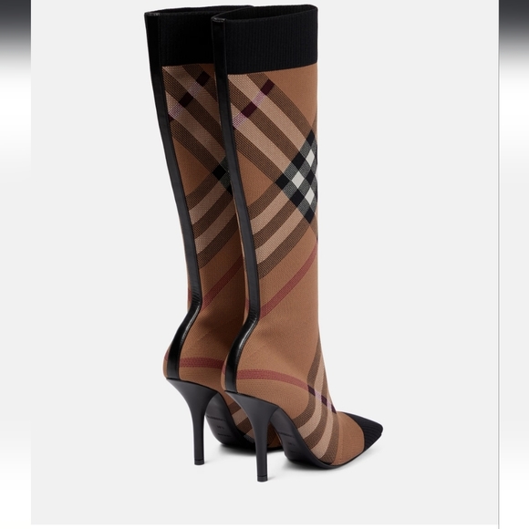 Burberry Vintage Dolman Check sock boots - Picture 3 of 13